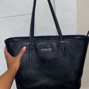 Michael kors tote